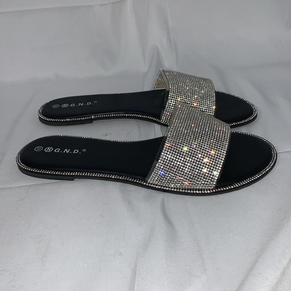 BLACK RHINESTONE SLIDES - Picture 5 of 7